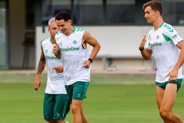 El Betis, abierto a una posible salida de Fidalgo antes del cierre del mercado