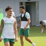 Alineaciones oficiales del Valencia – Betis de LaLiga EA Sports 2026 – 2027: Pellegrini cambia la defensa y Deossa sale de inicio