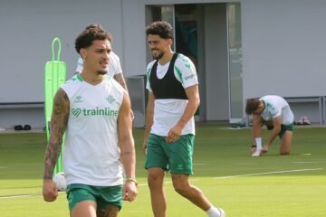 Alineaciones oficiales del Valencia – Betis de LaLiga EA Sports 2026 – 2027: Pellegrini cambia la defensa y Deossa sale de inicio