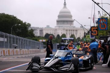 Patriotismo a todo gas: Trump convierte el centro de Washington en un circuito de la Indycar