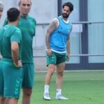 Llorente, sobre el estado de Isco: «Calculan muy bien las cargas a las que se somete; si la zona se le sobrecarga, siente dolor»
