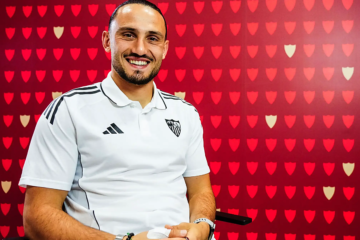 Kochorashvili y su fichaje por el Sevilla FC: «Cuando entré en el estadio, sentí  que era el sitio correcto»