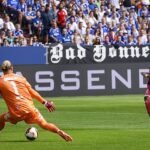 El Madrid golea al Schalke con un gran Mbappé en el debut de Konaté, Cucurella y Diomande