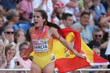 Marta García: «Las mujeres somos una fiesta hormonal absoluta»