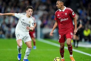 El Genoa trabaja en fichar a Sow, una de las fichas más altas  del Sevilla, pagando su cláusula de 4 millones