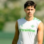 El Betis se plantea la venta de Petit para recuperar la inversión