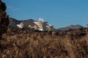 Dos meses del fuego que llegó hasta las puertas del espacio: «Salvaron la antena que nos conecta con las estrellas»