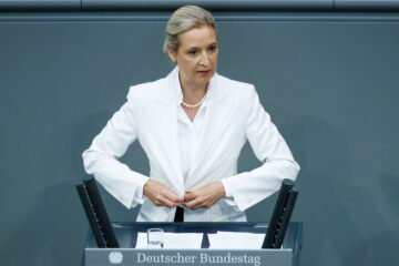 AfD intenta convertir su primer gobierno regional en un laboratorio de políticas de ultraderecha