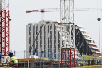 Edificios altos y menos solares: España puede sumar un millón de casas si densifica sus ciudades