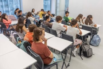 Los alumnos españoles se hunden en matemáticas y lectura en el Informe PISA y obtienen el peor resultado de su historia