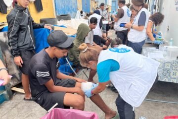 La presión del PP complica el traslado de 500 niñas inmigrantes de Ceuta a la Península
