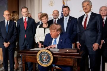 Trump elimina la protección de los estudiantes LGTBIQ+ frente a la discriminación en los centros educativos