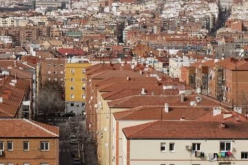 ¿Puede el casero obligarme a contratar un seguro del hogar que incluya responsabilidad civil por daños a terceros?