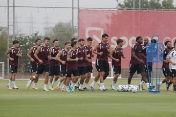 Fran González y Stassin, únicas bajas del Sevilla FC en la sesión de este miércoles