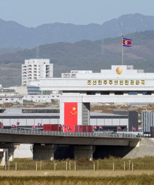 Dos puentes (uno ruso y otro chino) para romper el aislamiento de Kim Jong-un