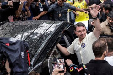 Flávio Bolsonaro huye con su familia a EEUU ante el temor de ser enviado a prisión: «Marco Rubio, el cerebro detrás de la operación»