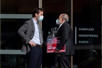 Sombras en la edad de oro de la banca: la pinza de Bezos y Cuerpo