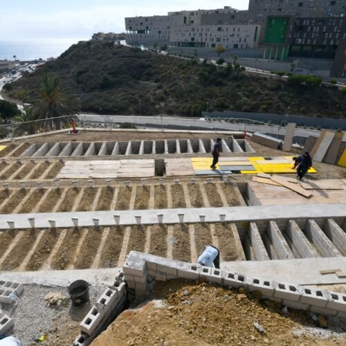 Las tumbas sin nombre de los migrantes continúan llenando el cementerio musulmán de Ceuta