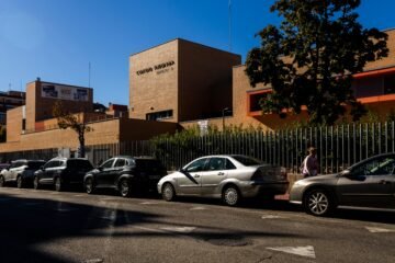 Las dos directivas de un colegio concertado de Madrid investigadas por maltrato a bebés dejan su cargo por “pérdida de confianza” de las familias